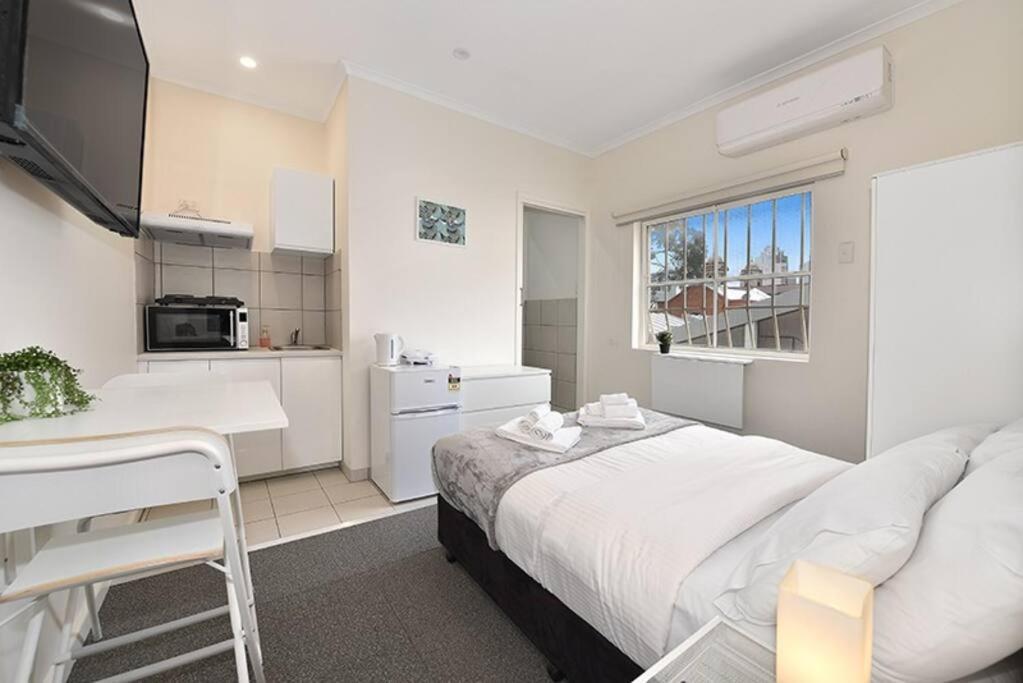 206Dr8 - Nice Studio Apt In Carlton! Ac, Smart Tv, Pkg Apartment Melbourne Exterior photo